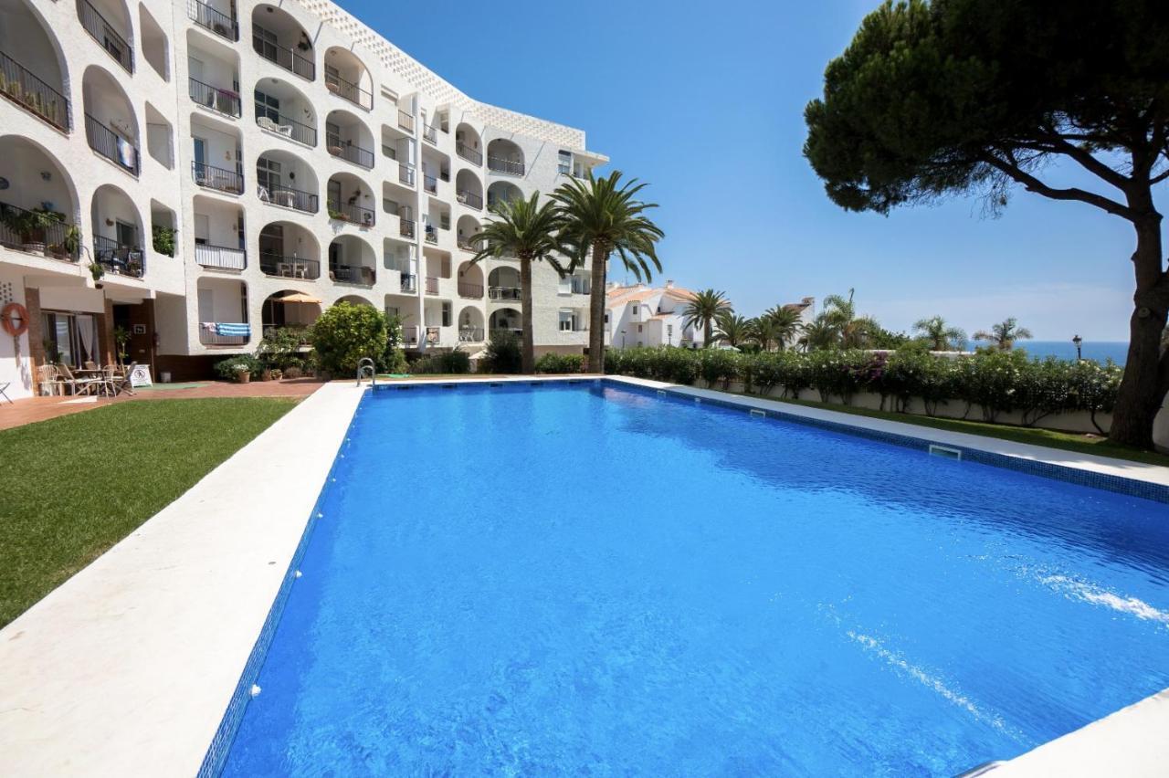 Modern Apartment Stunning Sea Views And Pool Nerja Dış mekan fotoğraf