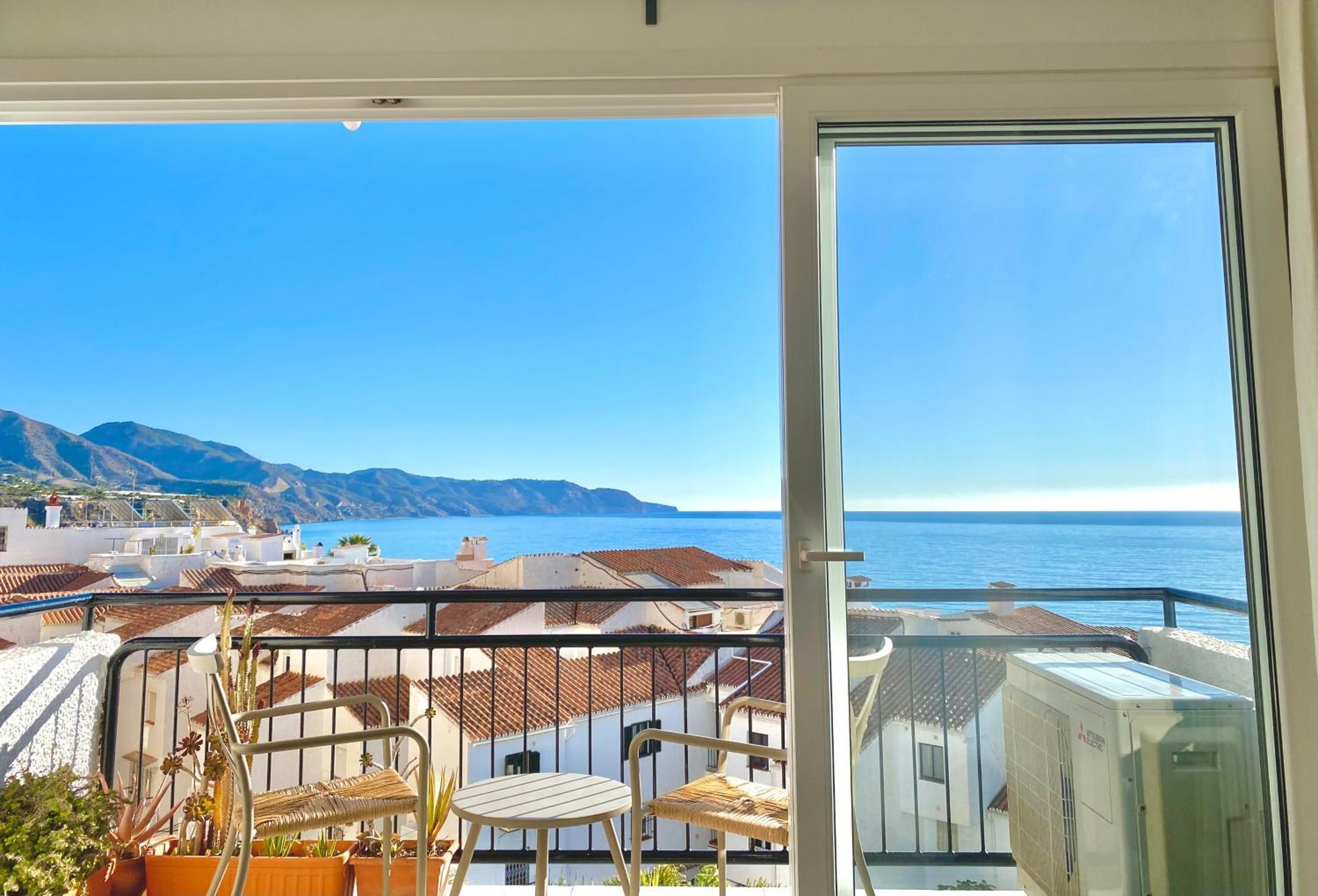 Modern Apartment Stunning Sea Views And Pool Nerja Dış mekan fotoğraf
