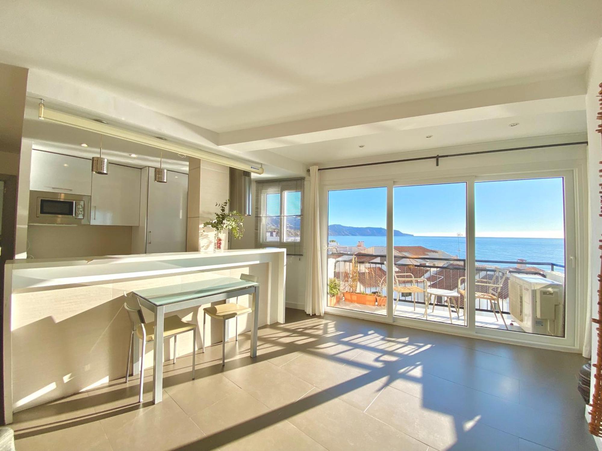 Modern Apartment Stunning Sea Views And Pool Nerja Dış mekan fotoğraf