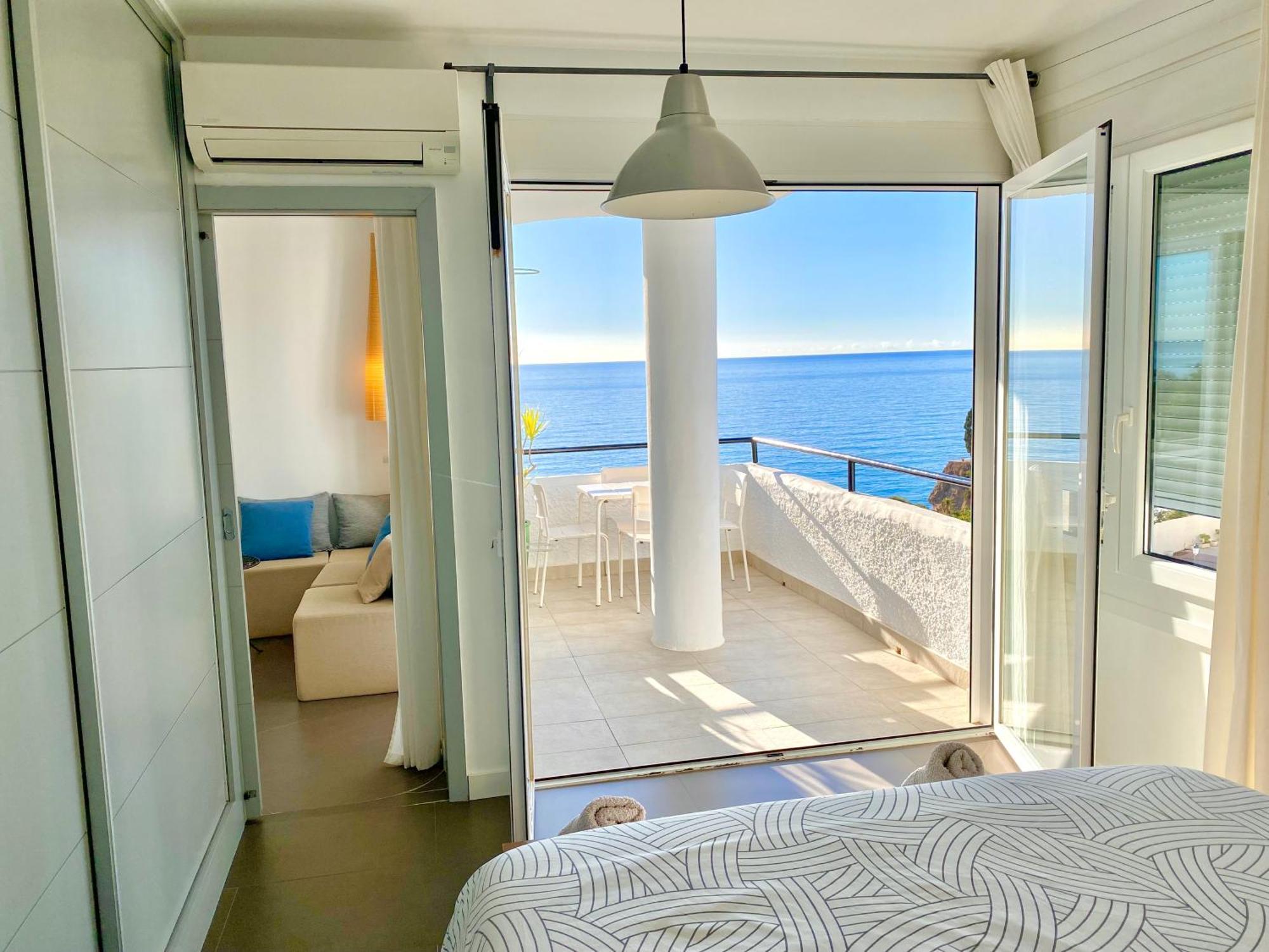 Modern Apartment Stunning Sea Views And Pool Nerja Dış mekan fotoğraf
